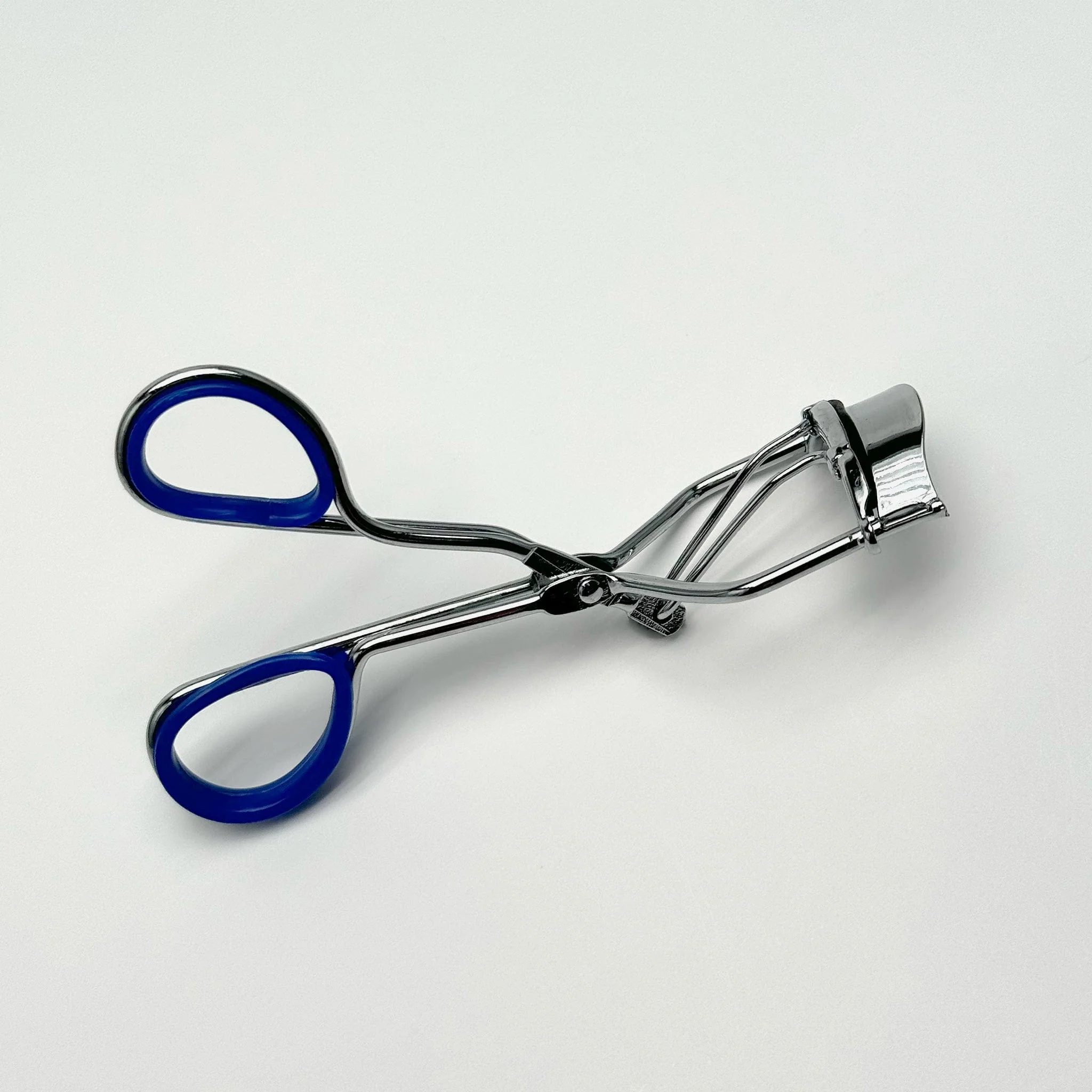 Eye Lash Curler - Image 2