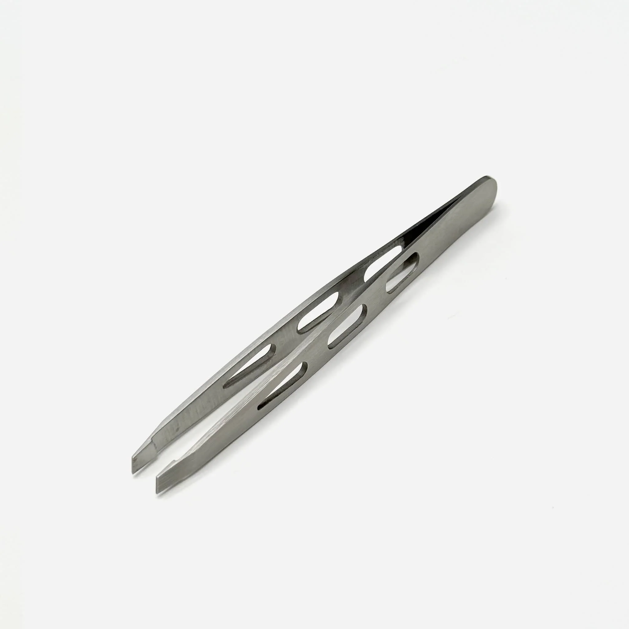 Tweezer Slant Grip Holes - Image 2